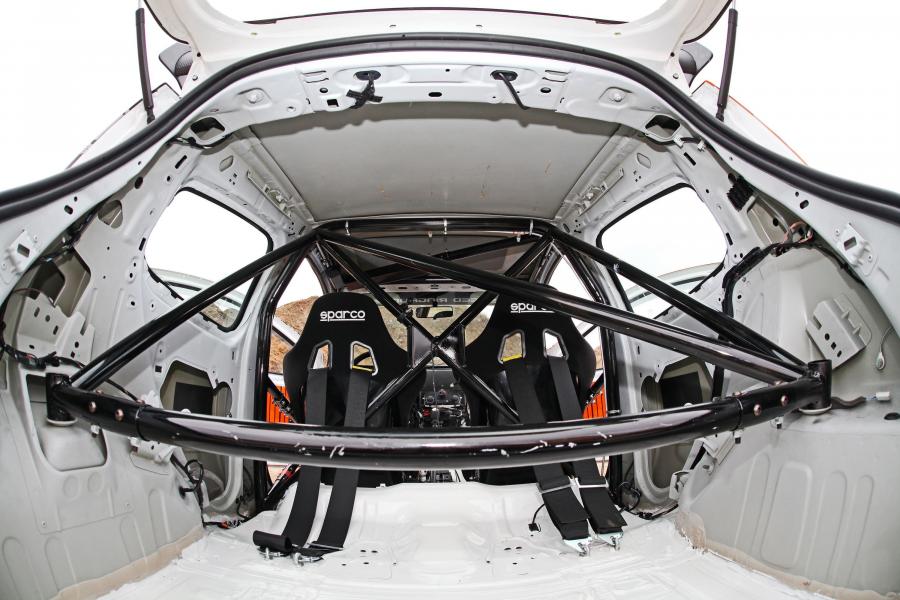  Renault Clio RS 200 EyeCatcher by Cam Shaft 2012 года  (фото 2 из 18)
